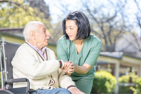 essential-alzheimer’s-caregiver-tips