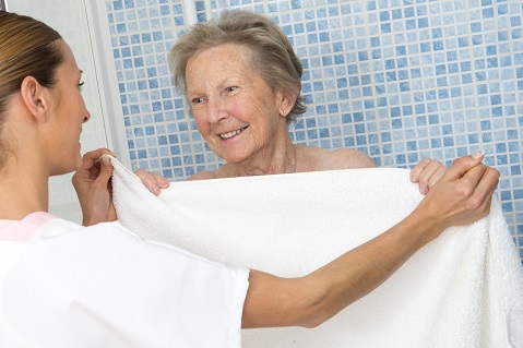 assisting-your-loved-ones-with-dementia-to-bath